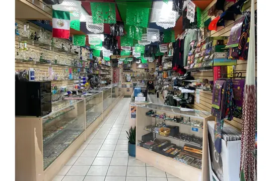 tobacco store near me within 0.5 mi Westside El Paso Smoke Shop Locations