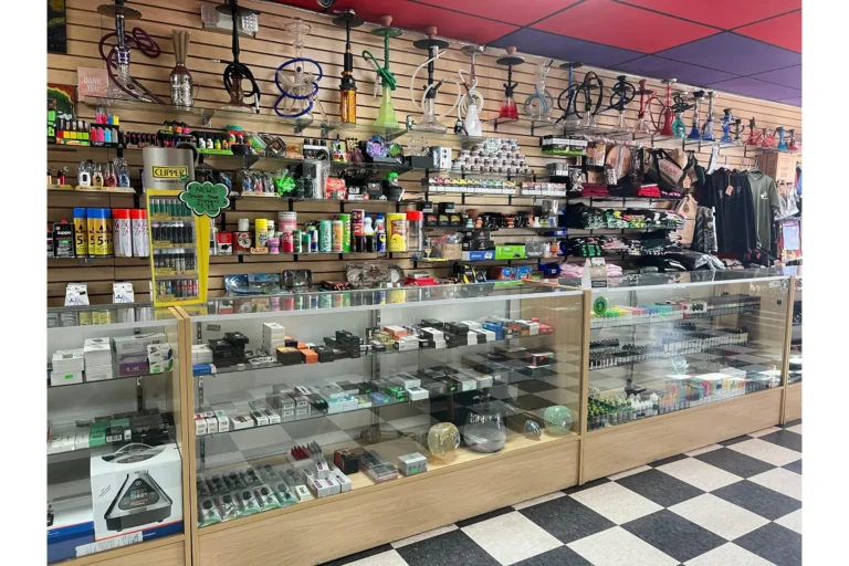 Montana Smoke Shop — pod-mod systems, hookahs, shisha jars, stash cans and vape juice — Five Points District, El Paso, TX