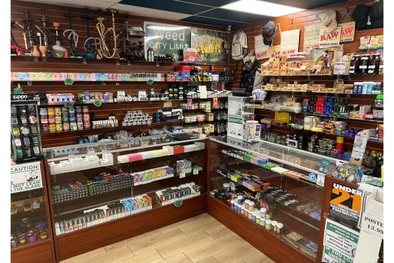 Disposable vapes, RAW rolling papers and THCA pre-rolls at Yandell Smoke Shop, Central El Paso