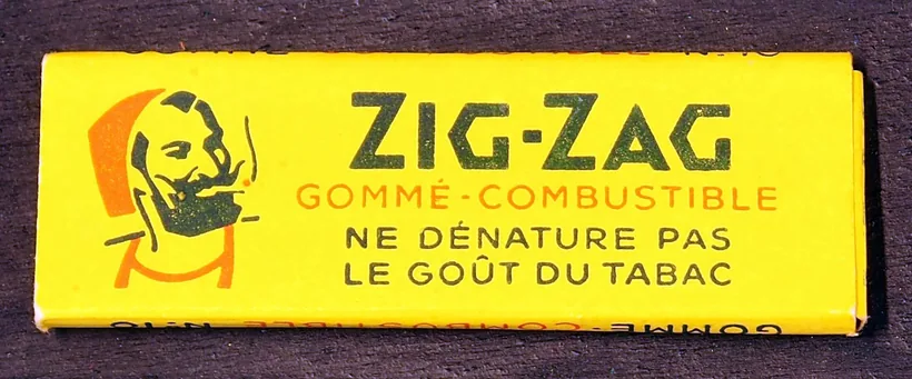 A classic Zig-Zag cigarette rolling papers booklet with the heritage Le Zouave bearded man logo at El Paso Smoke Shops