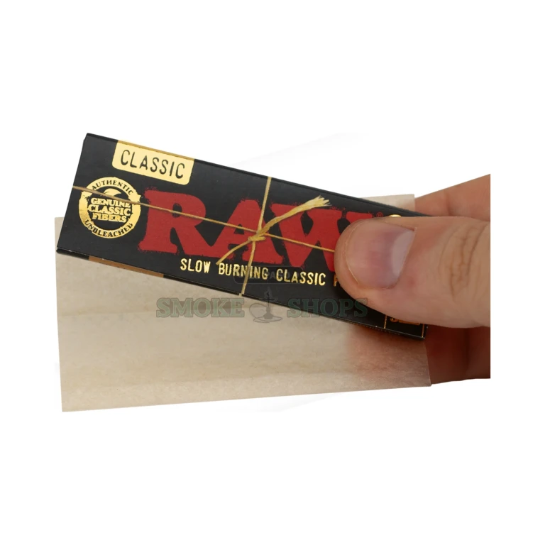 RAW Black 1 1/4 papers pack back label in El Paso, 50 natural plant-fiber leaves, stocked at 10 El Paso stores