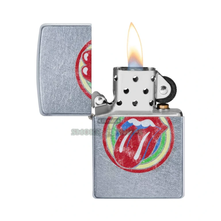 Close-up of the vintage tongue-and-lips Color Image artwork on the Street Chrome Zippo case